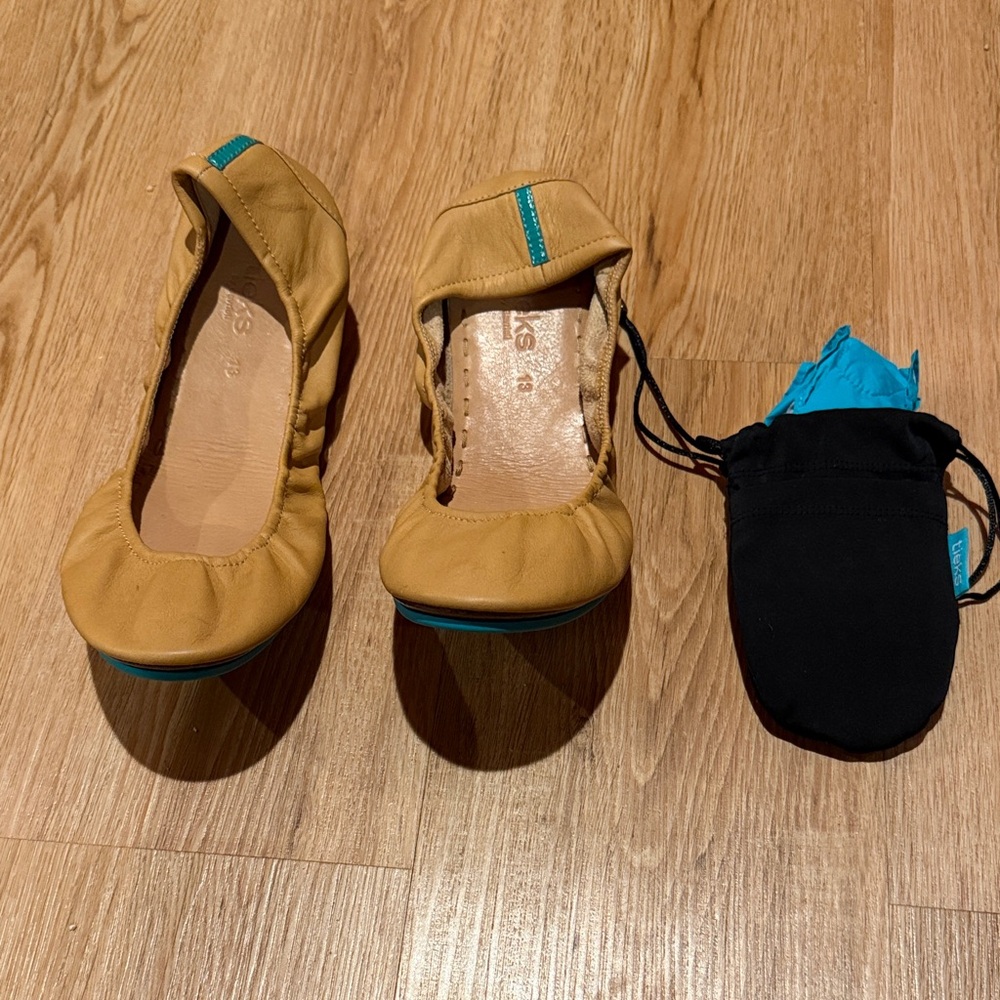 Tieks Tan Women's Flats size 13